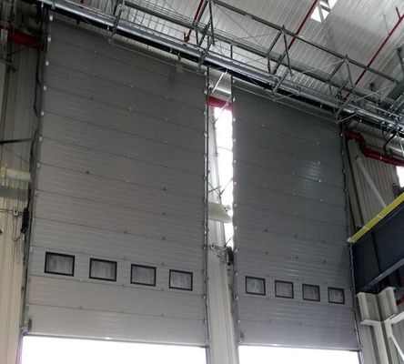 Pintu Garasi Sectional Terisolasi Warna Kustom Pintu Overhead Komersial