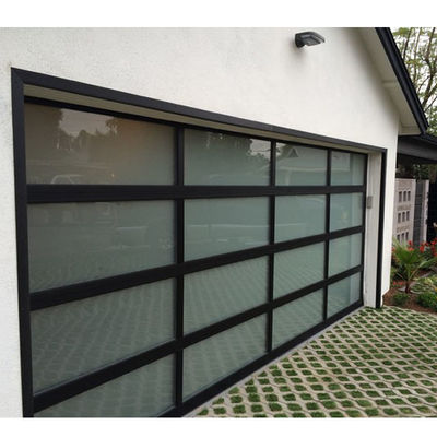 Pintu Garasi Sectional Aluminium Transparan Tampilan Penuh Sliding Otomatis Selesai