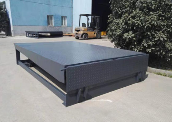 Safety Bars Mechanical Loading Dock Leveler Dengan Galvanized Mobile Forklift Yard Ramp