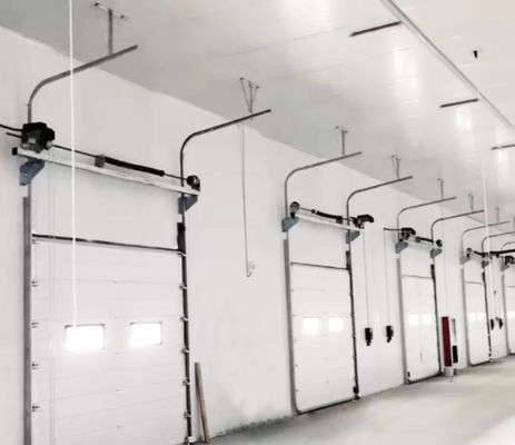 Pintu Garasi Seksi Terisolasi Dengan 50mm-80mm Untuk Industri Dan Komersial Lift Otomatis