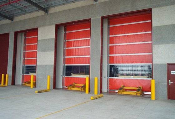 Mudah Instalasi dan Isolasi Pintu Rol Cepat untuk Ruang Modern Grosir Pvc Sistem Servo Otomatis Pintu Penutup