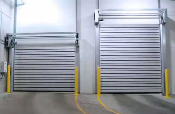 Pintu spiral bermotor berkecepatan tinggi dengan sensor fotoelektrik 0.8m/s Kecepatan dan 220V/50HZ Pasokan listrik Otomatis Industri