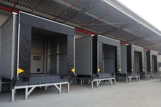 Tempat penampungan dermaga yang dapat dipanaskan dengan ketahanan UV untuk pemasangan yang mudah Tempat penampungan kontainer PVC Seksi Industri