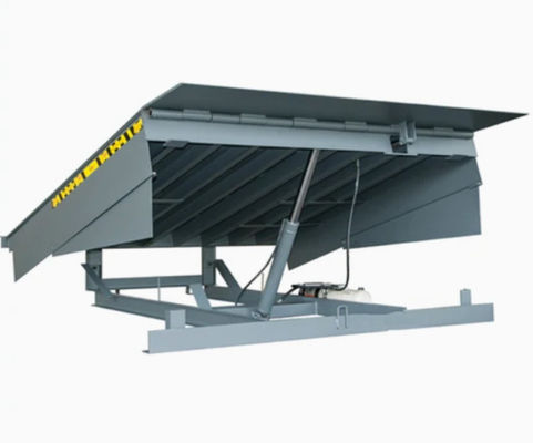 Mechanical Dock Leveler Tinggi yang disesuaikan 10000-20000 Lbs Kapasitas Jembatan Pendakian Tetap