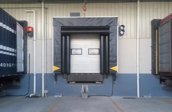 Customized Color Adjustable Loading System Dock Door Shelter untuk Industri Terbuat dari PVC Plastik Bahan Karet