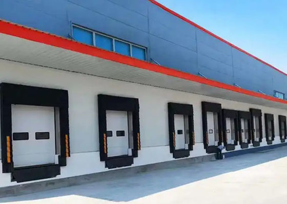 Resistensi Tekanan Tinggi Industrial Adjustable Inflatable Insulated Airtight Sealed Dock Shelter untuk Portabilitas Mudah
