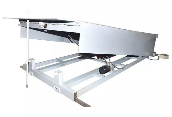 Lokakarya Listrik Lapisan Dock Otomatis Lapisan Dock Door Levelers 25000-40000LBS Desain Aman Powder Coated