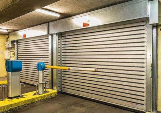 Aman Aluminium transparan kecepatan tinggi pintu spiral dengan sensor fotoelektrik sistem keamanan dan permeabilitas udara ≤2.0m3/ M2.s
