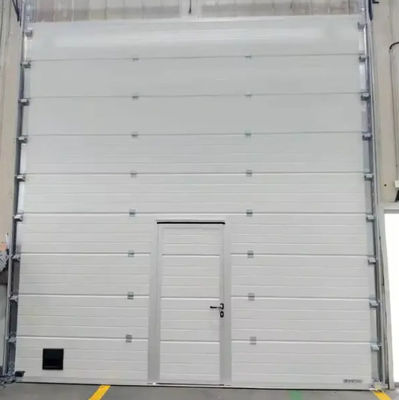 Modern Aluminium Terisolasi Bagian Overhead Gudang Pintu Garasi Industri Otomatis Gaya Terbuka Remote Control Selesai