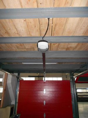 Stasiun Pemadam Kebakaran Industri Bagian Pintu Powder Coated Finish Desain dibentuk otomatis