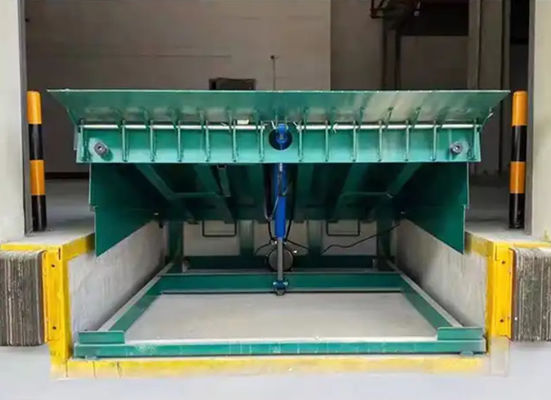 Mechanical Dock Door Levelers Workshop Automatic Dock Plate 25000-40000LBS Aman