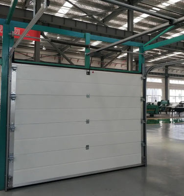 Pintu Sekat Industri Otomatis Stasiun Pemadam Kebakaran Dengan Pegangan yang Dapat Dikunci Dan Pintu Baja Sekat Putih