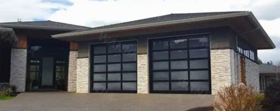 Pintu Garasi Akrilik Aluminium Bening Pintu Garasi Tampilan Penuh Transparan Pintu Garasi Kaca Pintu Garasi Seksi Desain Gaya Modern