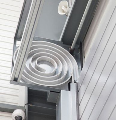 0.75KW Motor Power Aluminium Factory Wholesale Industrial High Speed Spiral Door Keamanan dan Efisiensi dengan Sensor Photoelectric Motor Door untuk Hangar