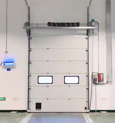 Cuaca Putih Sandwich Segel Polyurethane Kayu Garasi Bagian Pintu Isolasi Panel Overhead Pintu Stasiun Pemadam Kebakaran Pintu Baja Otomatis dibentuk