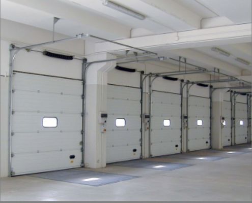 Polyurethane Insulated Sectional Doors Ukuran besar Ketebalan Panel 40mm ~ 80mm