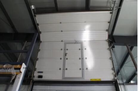 Panel Sandwich Pintu Bagian Industri Overhead 5.0`6.0mm Dengan Permukaan Traeting