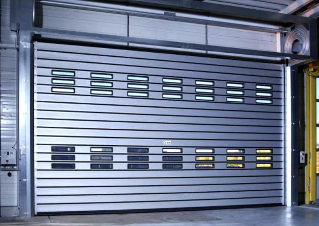 Power Coated Roll Up Shutter High Speed Spiral Door 220mm Aluminium Cepat Tutup Cepat Terisolasi