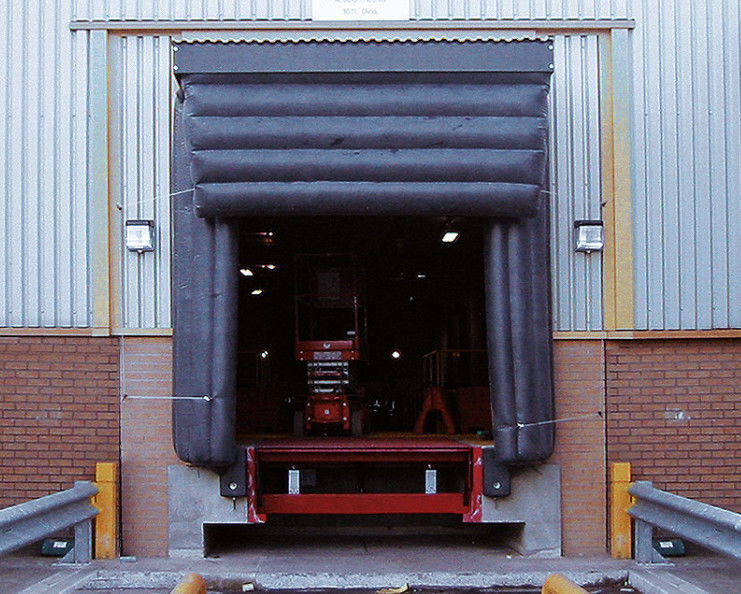 Portabilitas Tinggi Industrial Adjustable Inflatable Insulated Airtight Sealed Dock Shelter Cold Storage Logistics Airbag