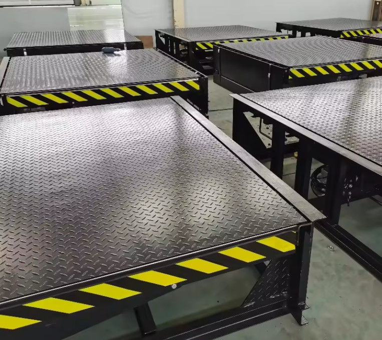 Disesuaikan Electric Dock Leveler dengan Fitur Keamanan di Situs Instalasi Tekan tombol kontrol