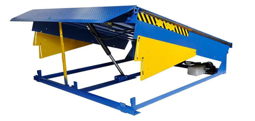 Workshop Otomatis Dock Plate Dock Door Levelers 25000-40000LBS Desain Aman Ukuran Platform Mekanis Disesuaikan