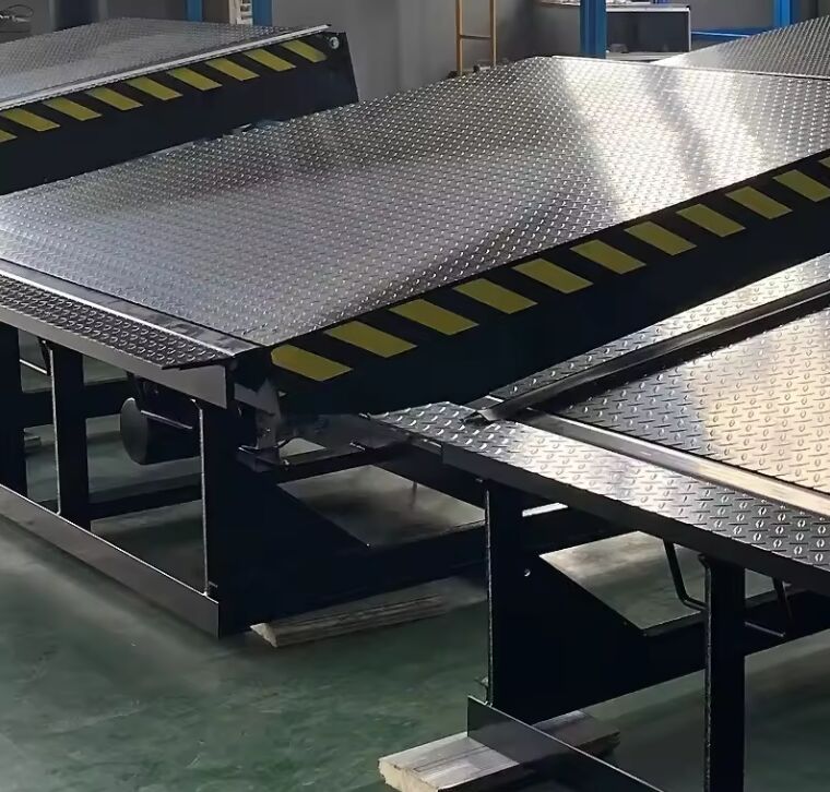 Kapasitas 10 Lokakarya Dock Plate Otomatis Dock Door Levelers Air Dock Leveler Manual Type Heavy Duty Loading Ramp untuk Logistik Gudang