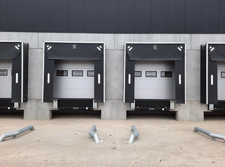 Tahan Cuaca yang Luar Biasa Industrial Adjustable Inflatable Insulated Airtight Sealed Dock Shelter untuk Operasi Pemuatan dan Pengungkapan